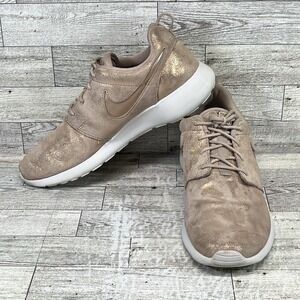 Nike‎ Roshe One Premium Metallic Rose Gold Running Shoes 833928-900 Women Size 9